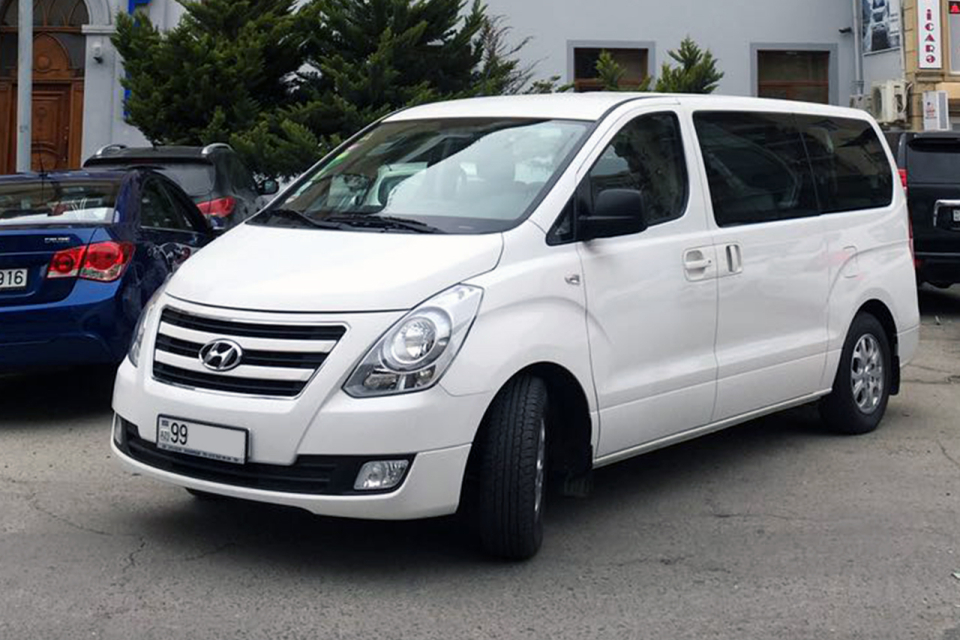 Hyundai H-1