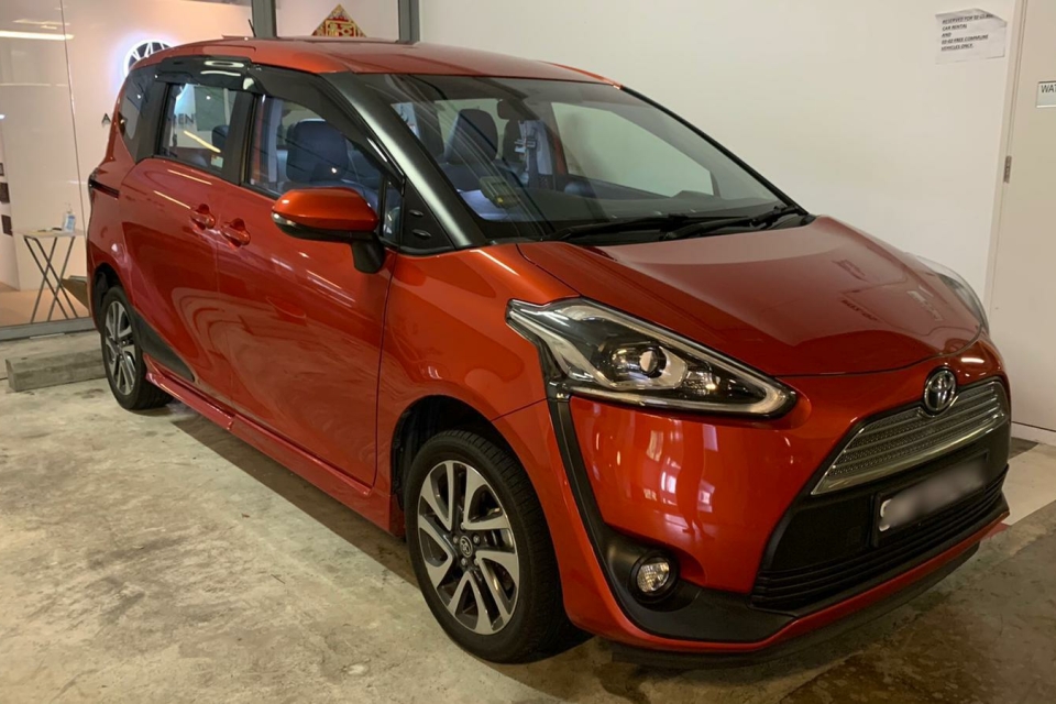 Toyota Sienta