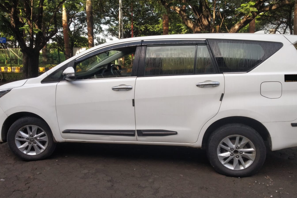 Toyota Innova Crysta