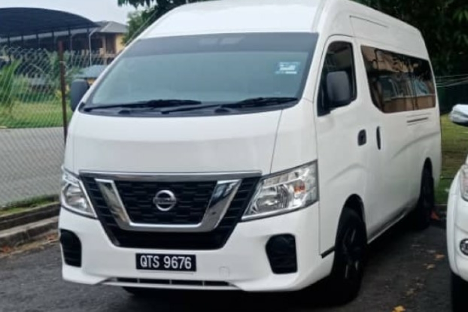 Nissan Urvan