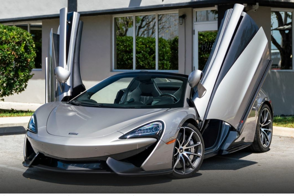 McLaren 570S