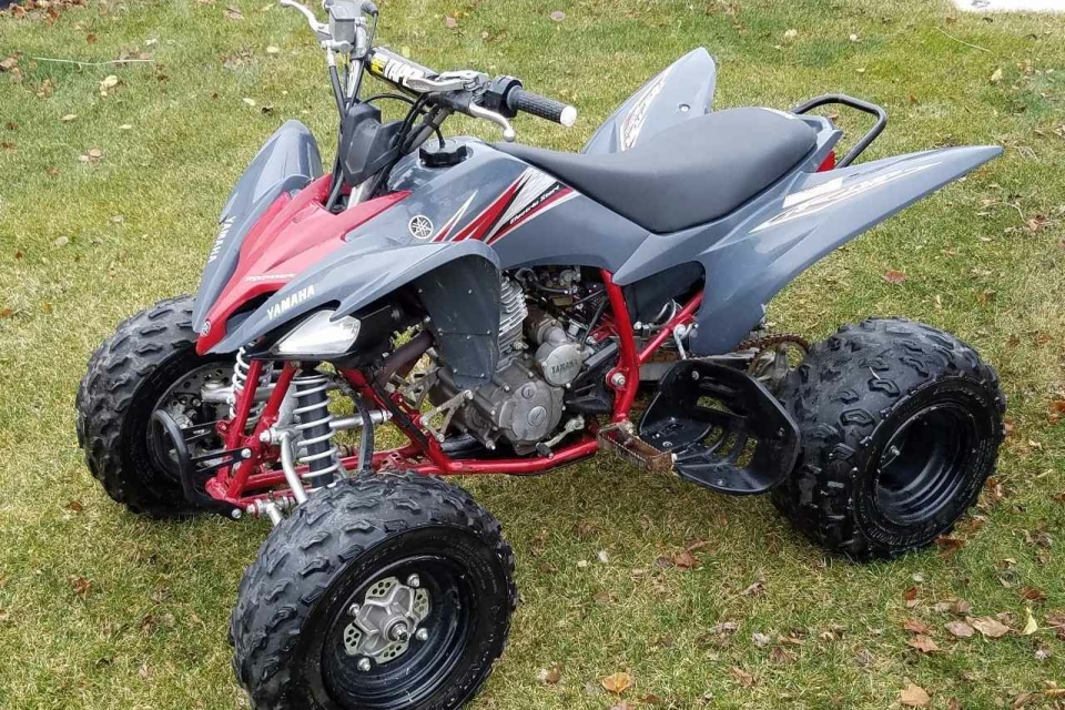 Yamaha raptor 250