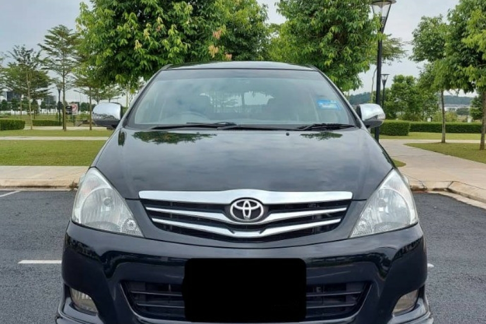 Toyota Innova