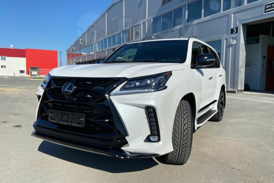 Lexus LX