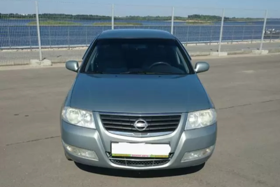 Nissan Almera