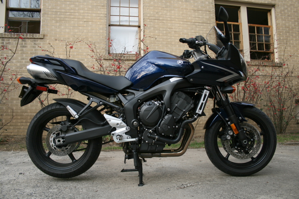 Yamaha FZ6