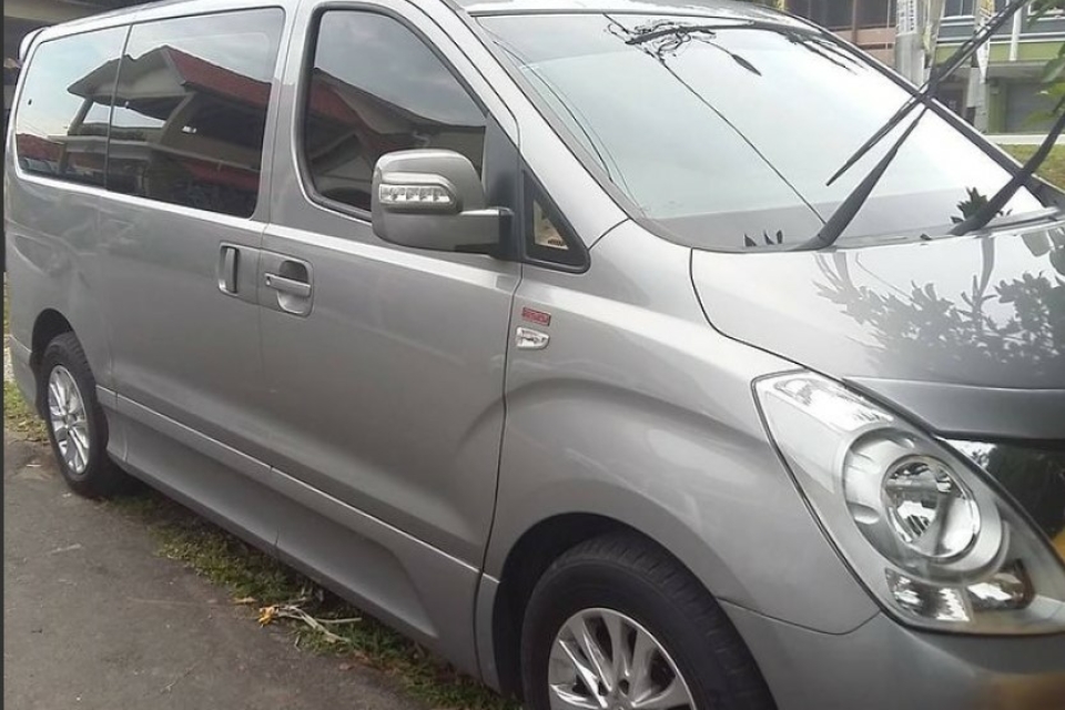 Hyundai Grand Starex