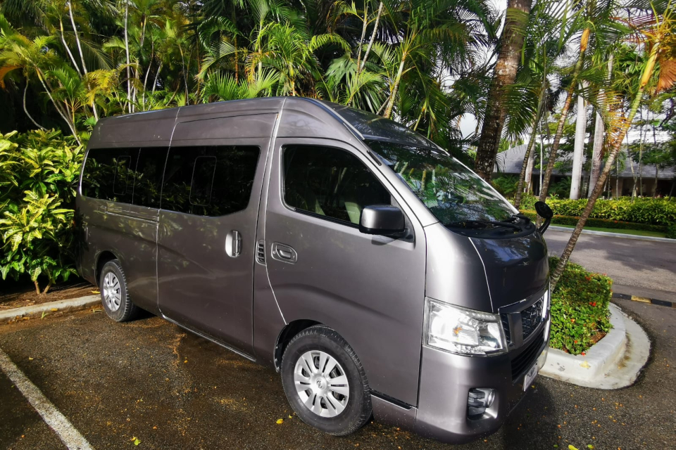 Nissan Caravan