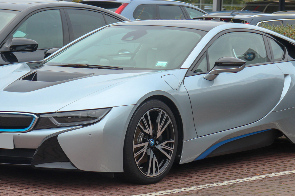 BMW i8