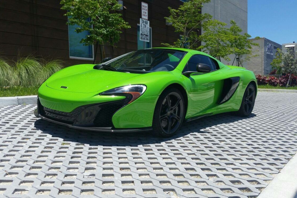 McLaren 650S