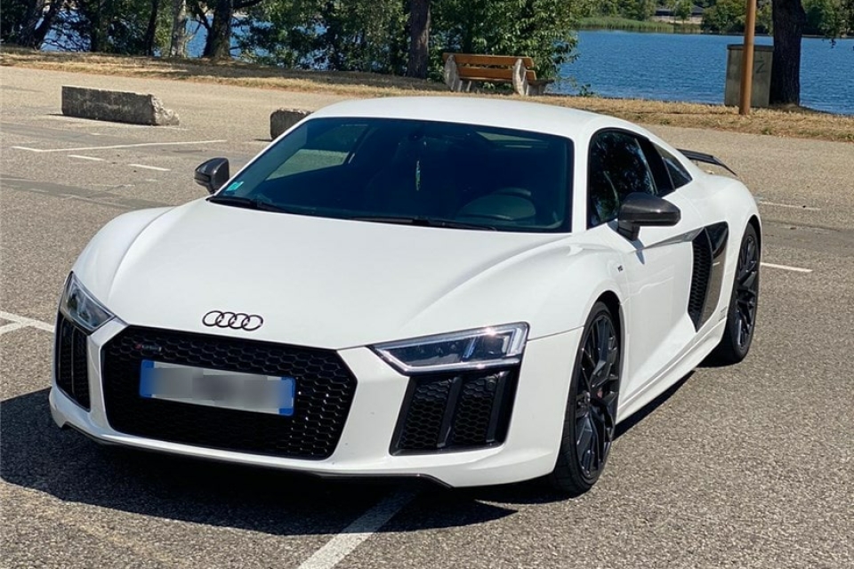 Audi R8