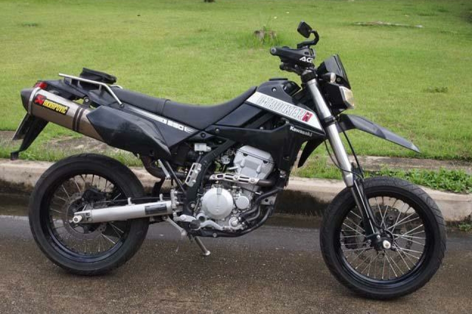 Kawasaki D-Tracker X