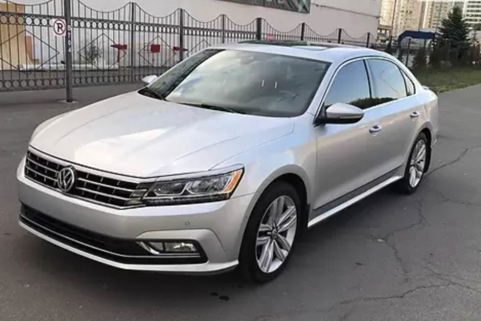 Volkswagen Passat