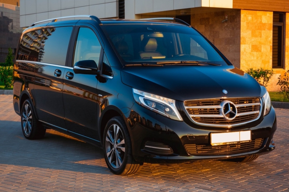 Mercedes-Benz V-class