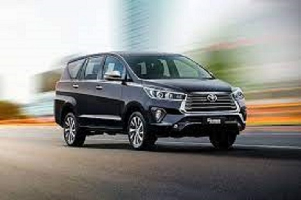 Toyota Innova Crysta