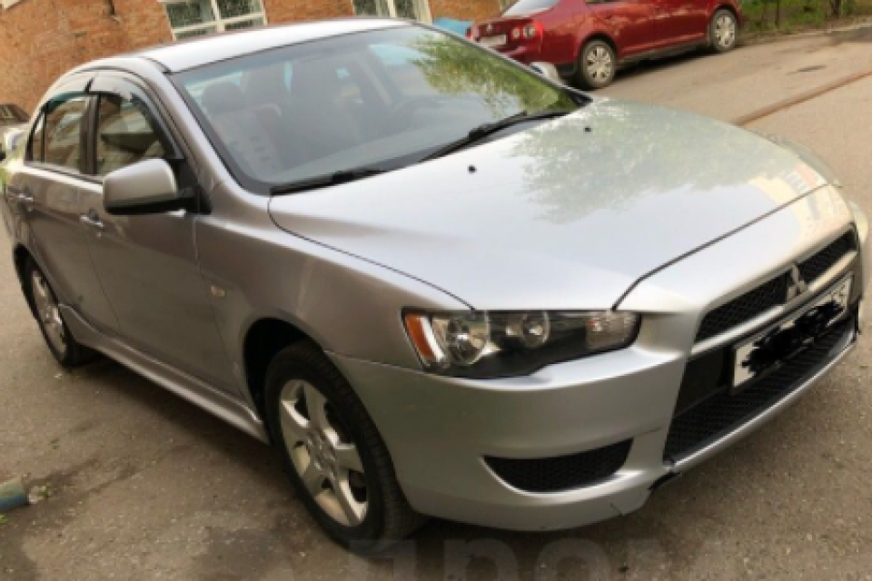 Mitsubishi Lancer