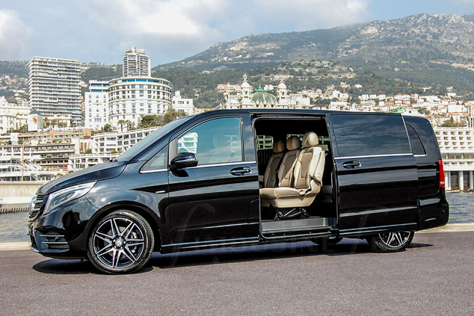 Mercedes-Benz V-class