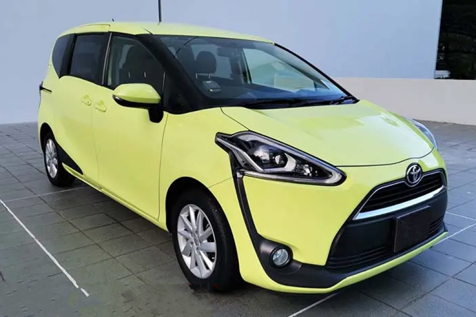 Toyota Sienta