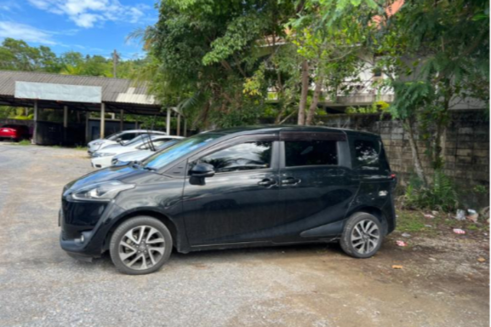 Toyota Sienta