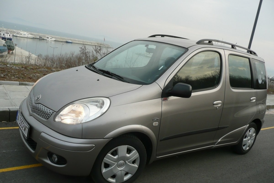 Toyota Yaris Verso