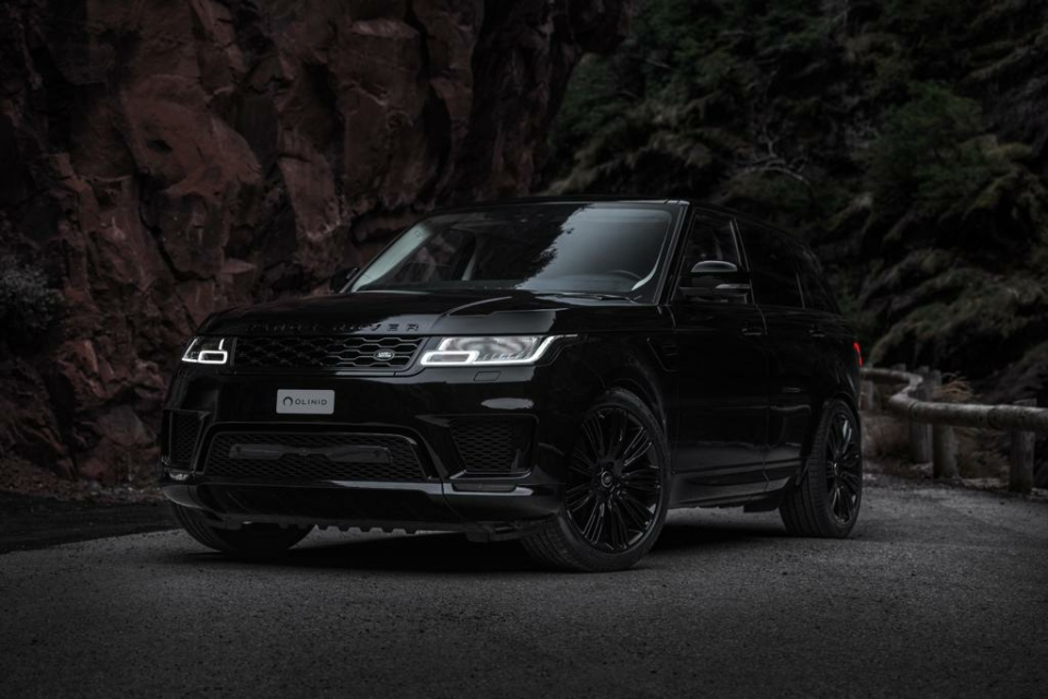 Land Rover Range Rover SVR