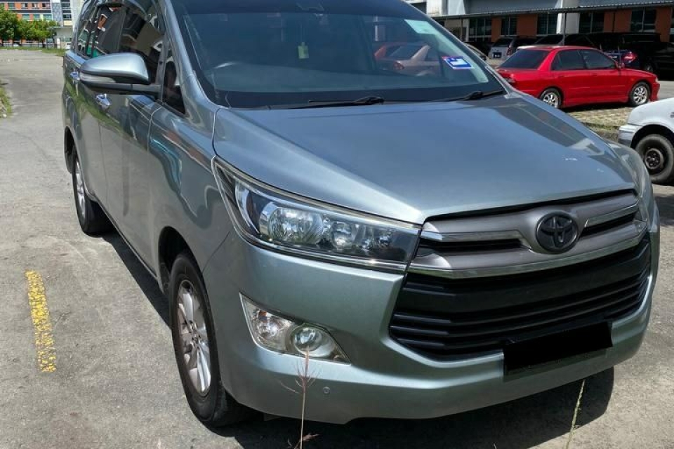 Toyota Innova Crysta