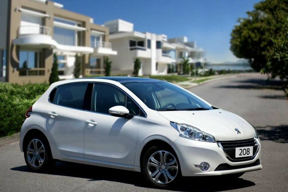 Peugeot 208