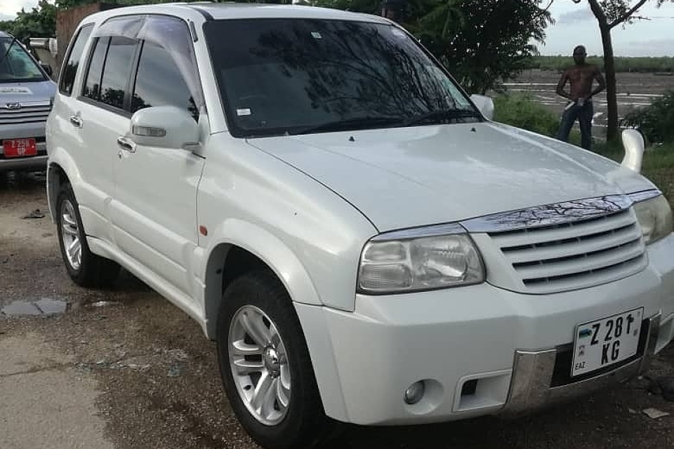 Suzuki Escudo