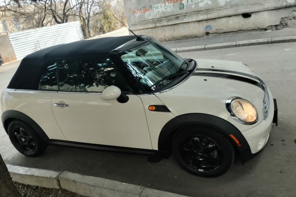 MINI Cabrio