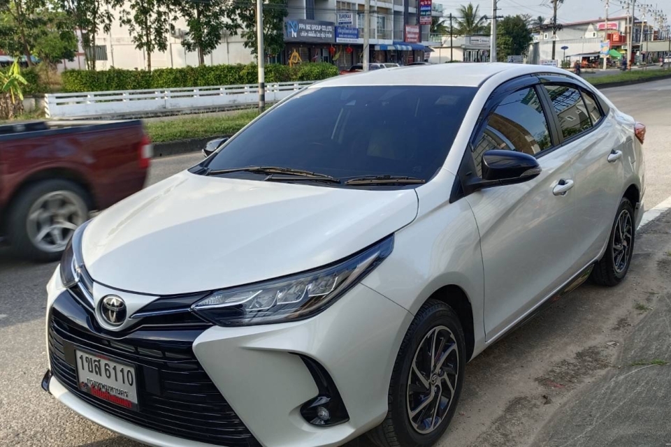 Toyota Yaris Ativ