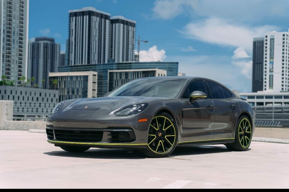 Porsche Panamera