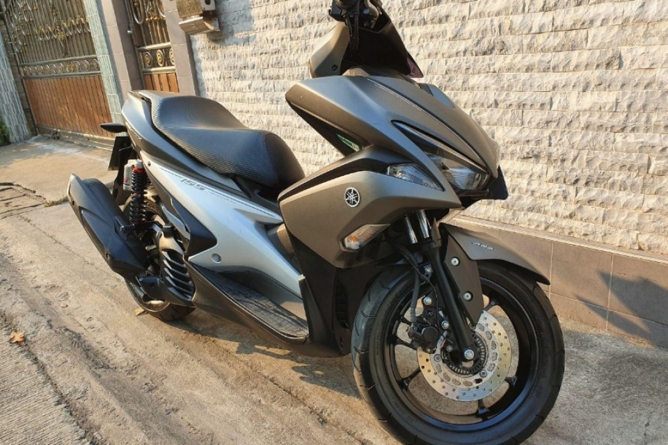 Yamaha Aerox R 155 or similar