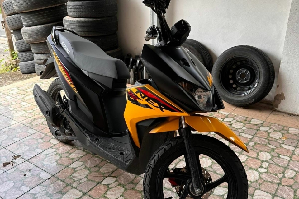 Suzuki NEXX 150 or similar