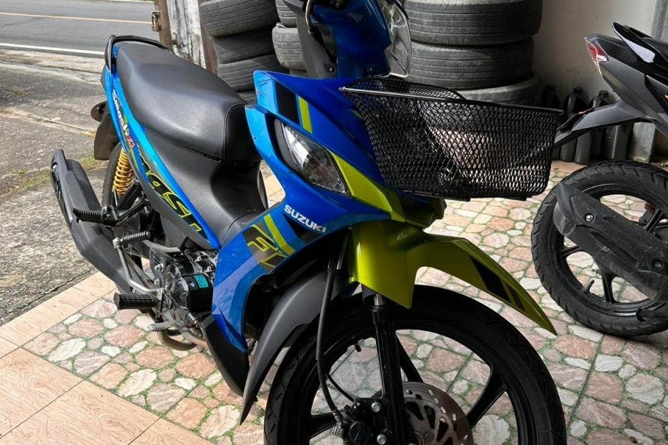 Suzuki Smash V or similar