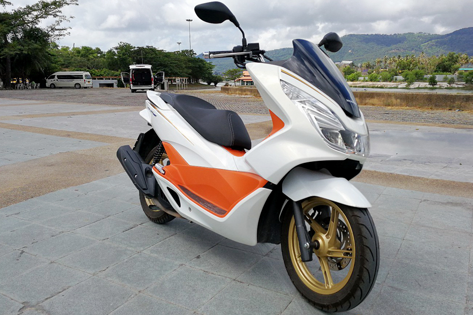 Honda PCX 150 or similar