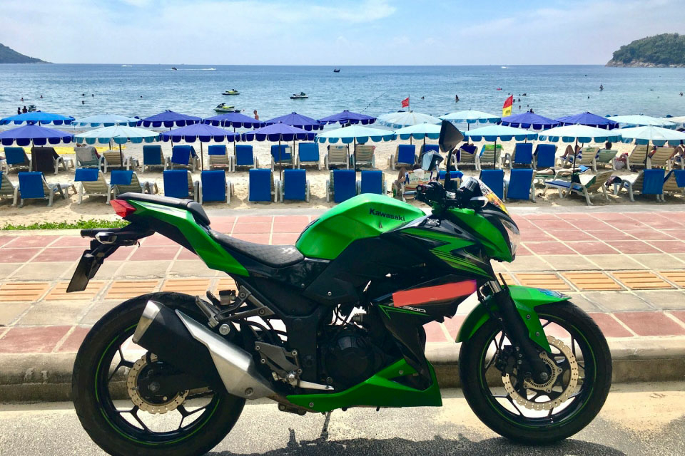 Kawasaki Z300 or similar