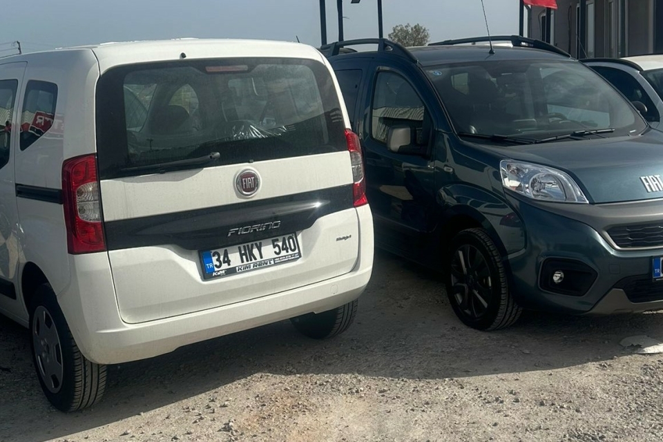 Fiat Fiorino or similar