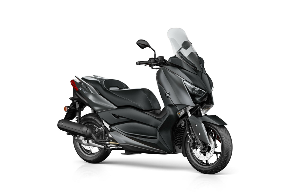 Yamaha Black X-Max 125