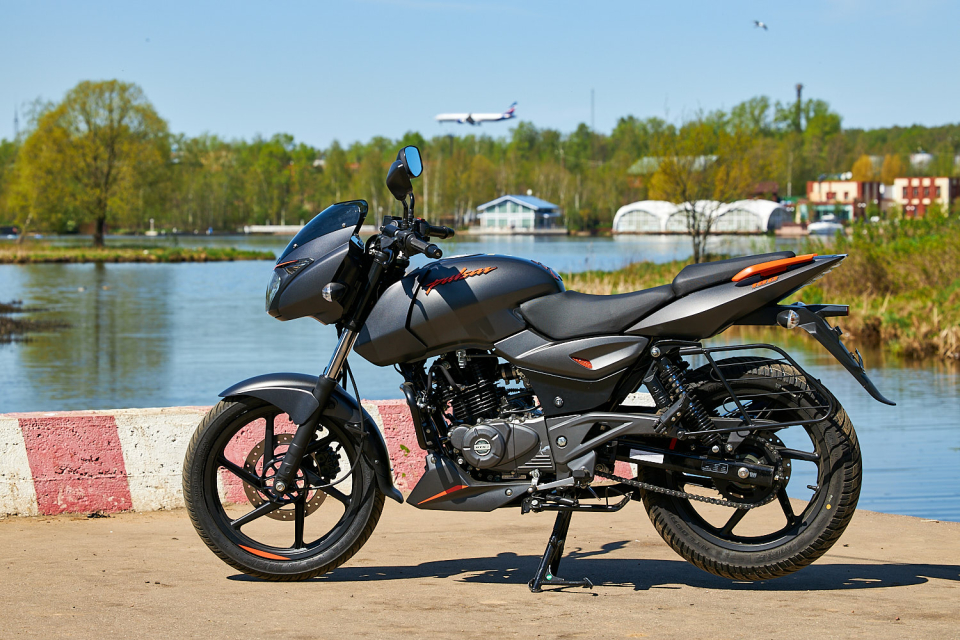 BAJAJ Pulsar