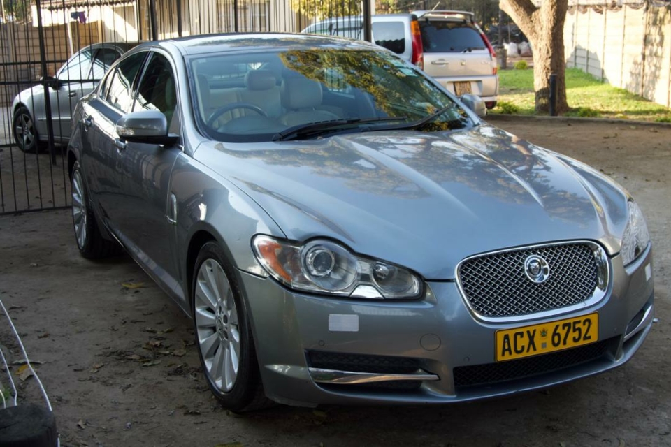 Jaguar XF