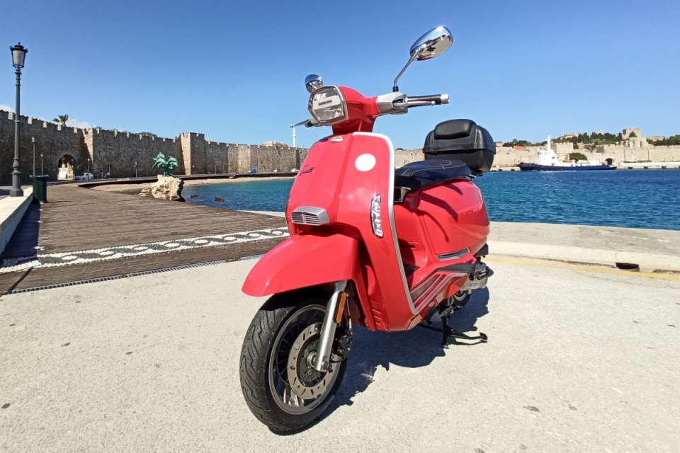 Vespa LX 125