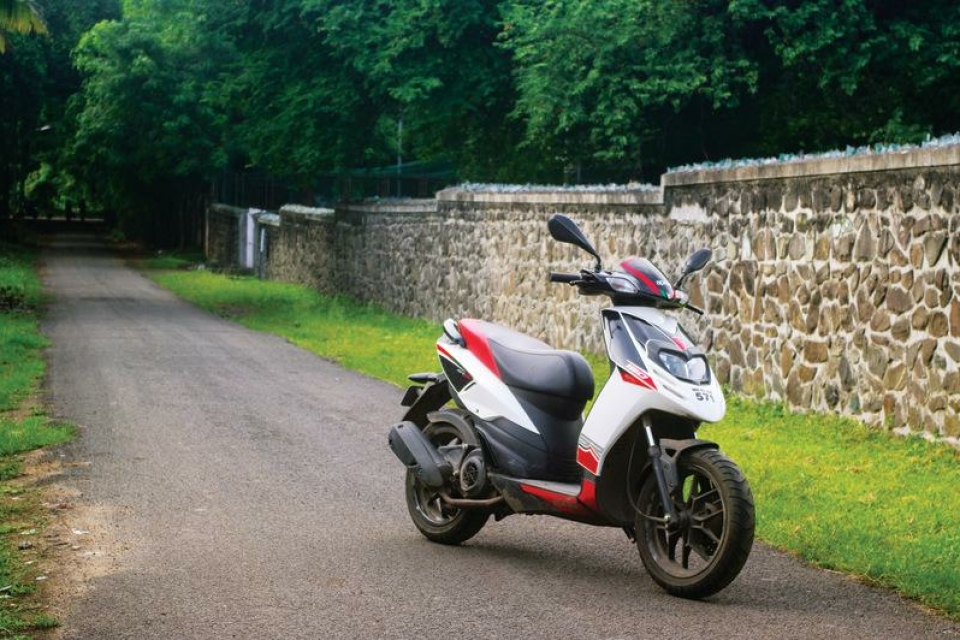 Aprilia SR 150