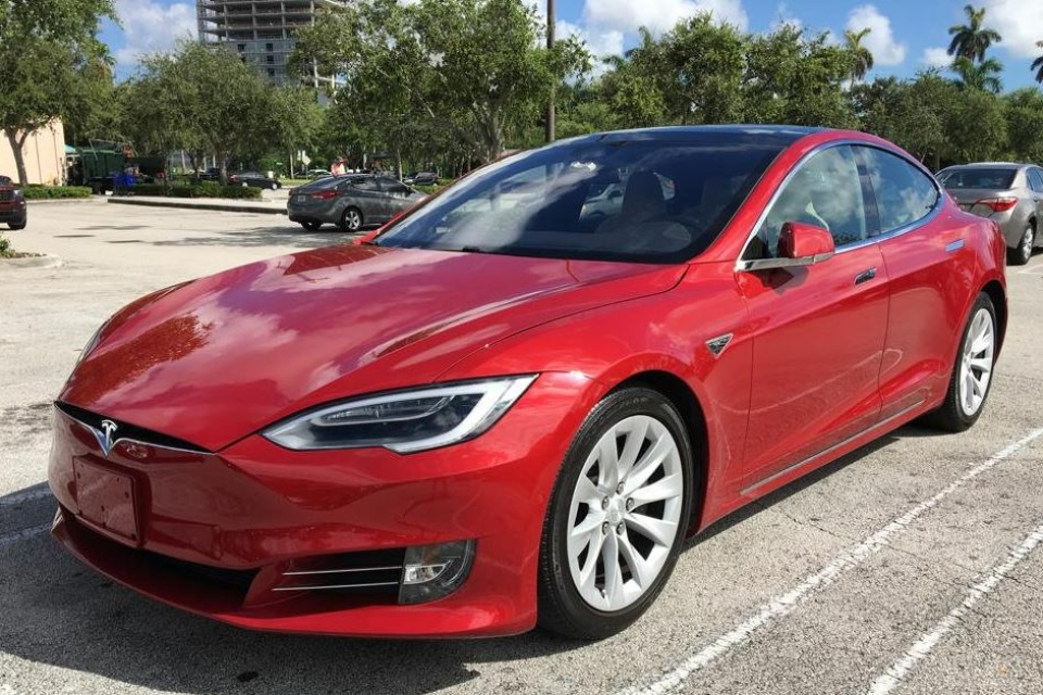 Tesla Model S