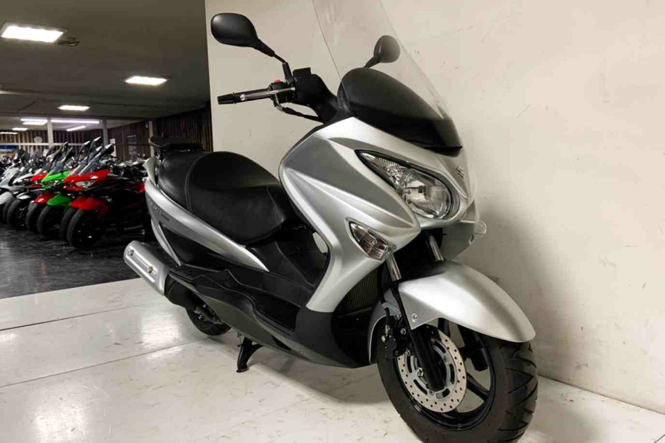 Suzuki Burgman 200